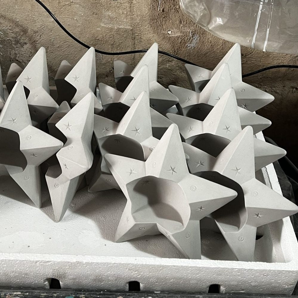 Red Star Nativity Set image 5